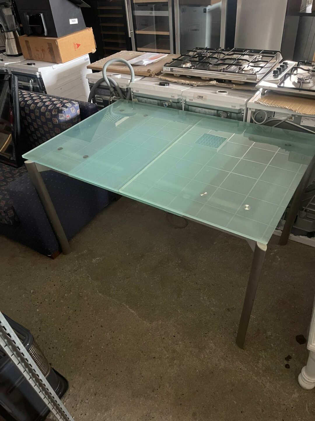 Tavolo in vetro allungabile usato con 4 sedie S 3500