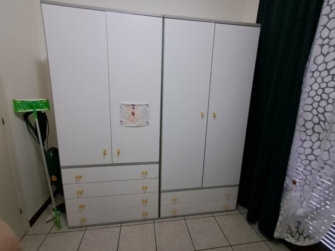 Armadio 6 ante un comò e 2 comodini S 3502