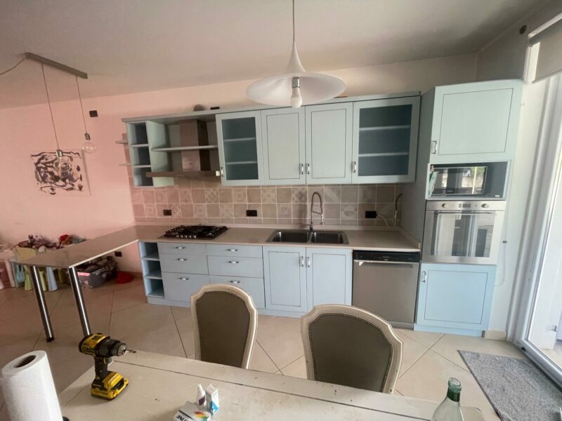 Cucina completa di eletrodomestici , forno , lavastoviglie , microonde , cappa , piano cottura , lavandino S 3566 - immagine 2