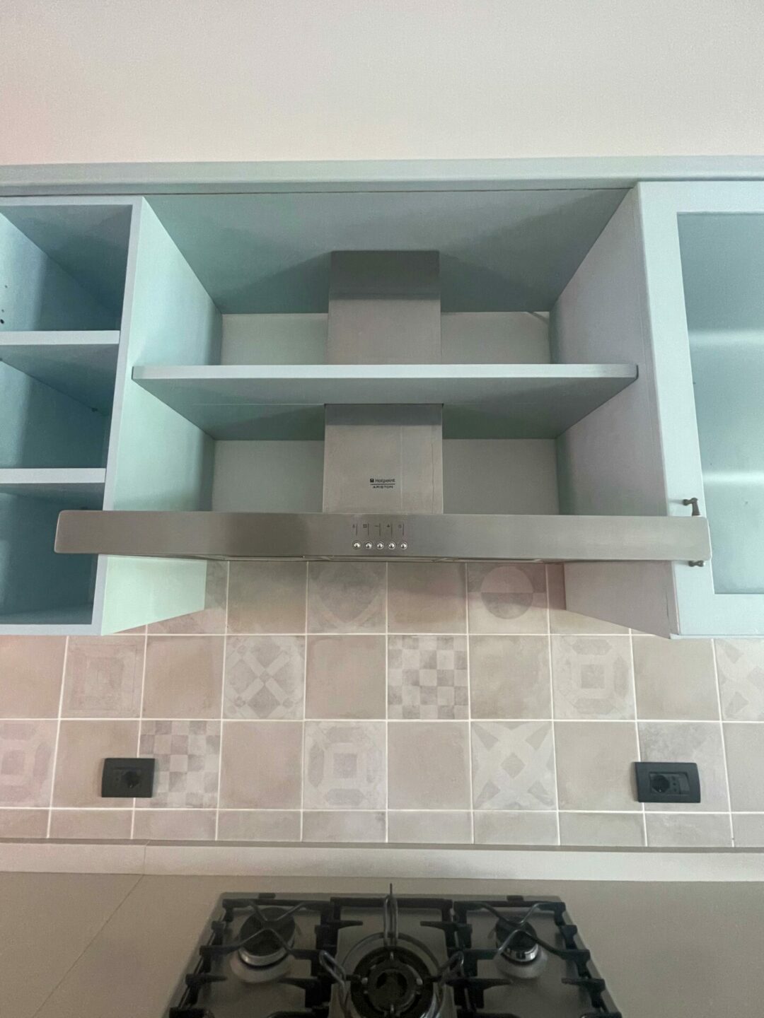 Cucina completa di elettrodomestici , forno , lavastoviglie , microonde , cappa , piano cottura , lavandino S 3566 - immagine 4