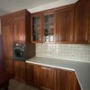 Cucina in legno massiccio completa di elettrodomestici,frigo della smeg S 3603 - immagine 3