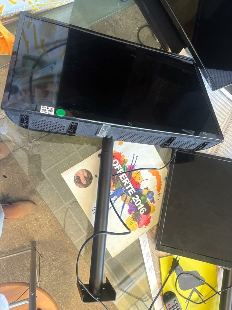 Tv con supporto X 2 con telecomando S 3625 Art.210 - immagine 2