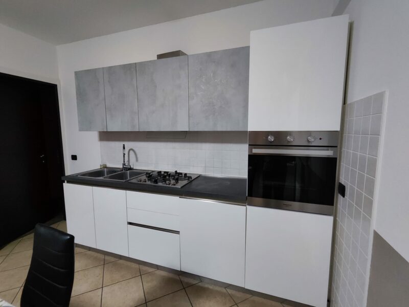 Mobile cucina usata completa di elettrodomestici S 3649