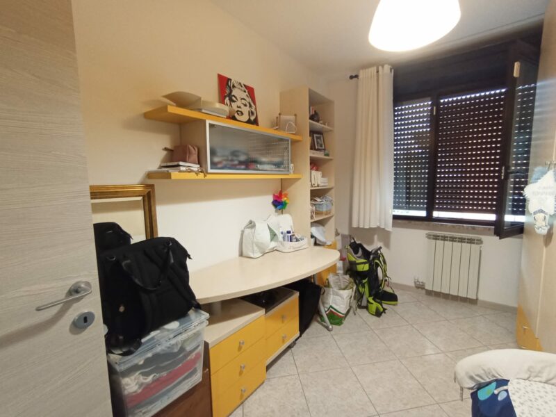 Cameretta a ponte usata a 6 ante con scrivania e libreria S 3774 - immagine 2
