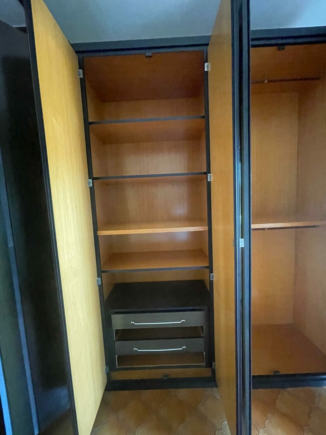 Armadio 6 ante lunghezza 301 altezza 259 S 3851 - immagine 4
