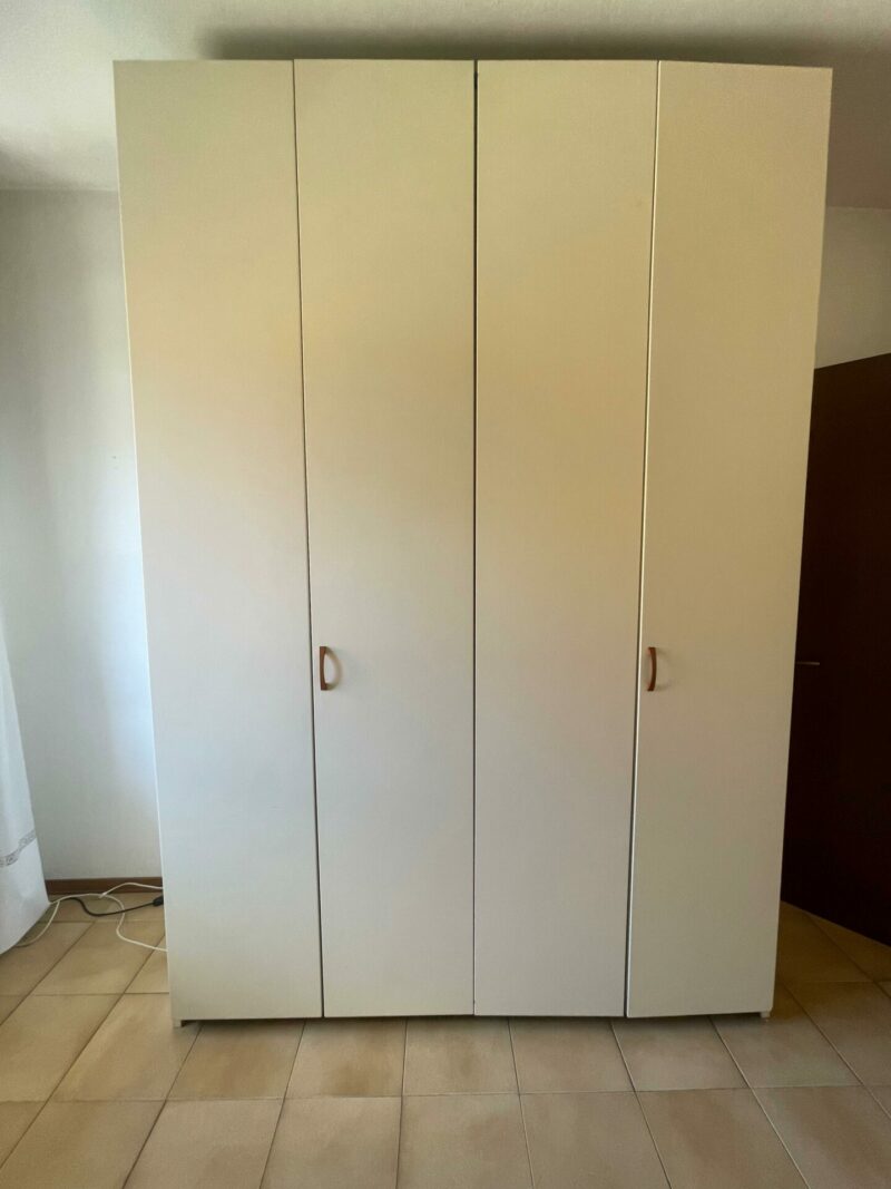 Armadio 4 ante altezza 265 lunghezza 184 C 73 Art.14