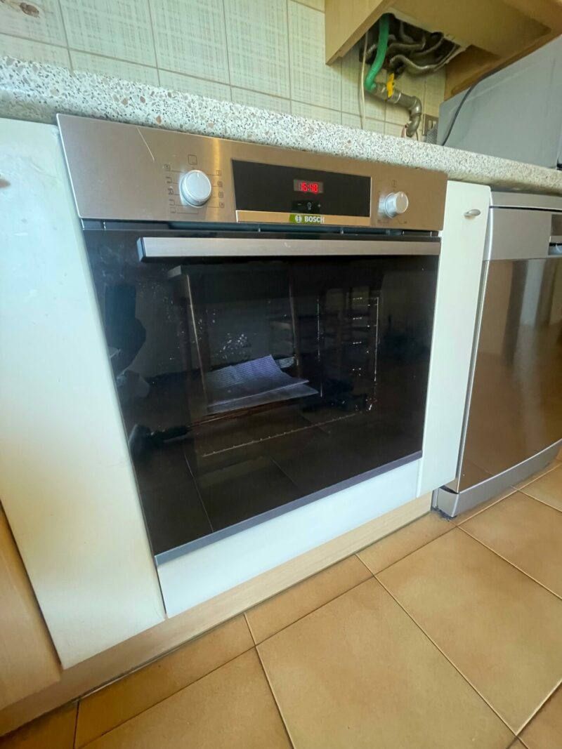 Cucina completa di elettrodomestici piano cottura glem 4 fuochi , forno bosch , lavastoviglie siemens , microonde whyrpool , cappa faber , frigo da incasso electrolux lunghezza 380 120 ang 45 colonnina C 78 Art.14 - immagine 5