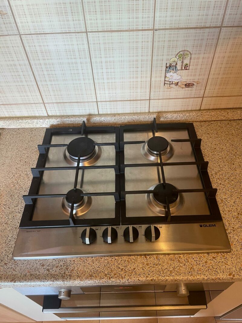 Cucina completa di elettrodomestici piano cottura glem 4 fuochi , forno bosch , lavastoviglie siemens , microonde whyrpool , cappa faber , frigo da incasso electrolux lunghezza 380 120 ang 45 colonnina C 78 Art.14 - immagine 8