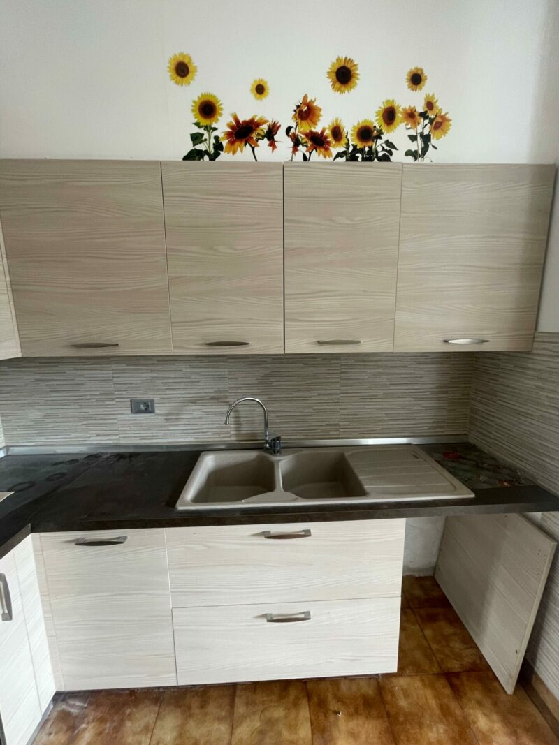 Mobile cucina con lavello Frankie , forno 5 fuochi Smeg , cappa S 3834 - immagine 3