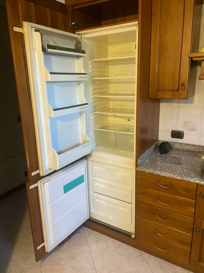 Cucina completa di piano cottura 4 fuochi , cappa , lavello angolare , frigo incasso 305x230 S 3863 - immagine 4