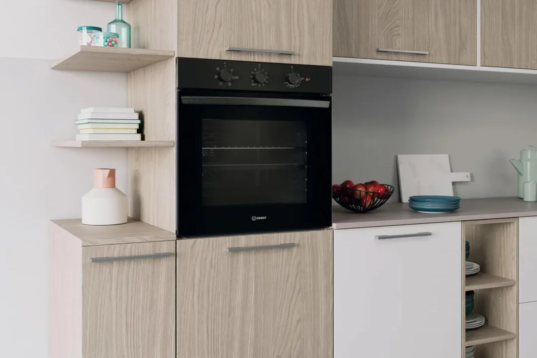 Forno Elettrico da Incasso Indesit Ventilato Multifunzione con Grill 66 Litri 60 cm Classe A colore Nero - IO 235H B - immagine 6