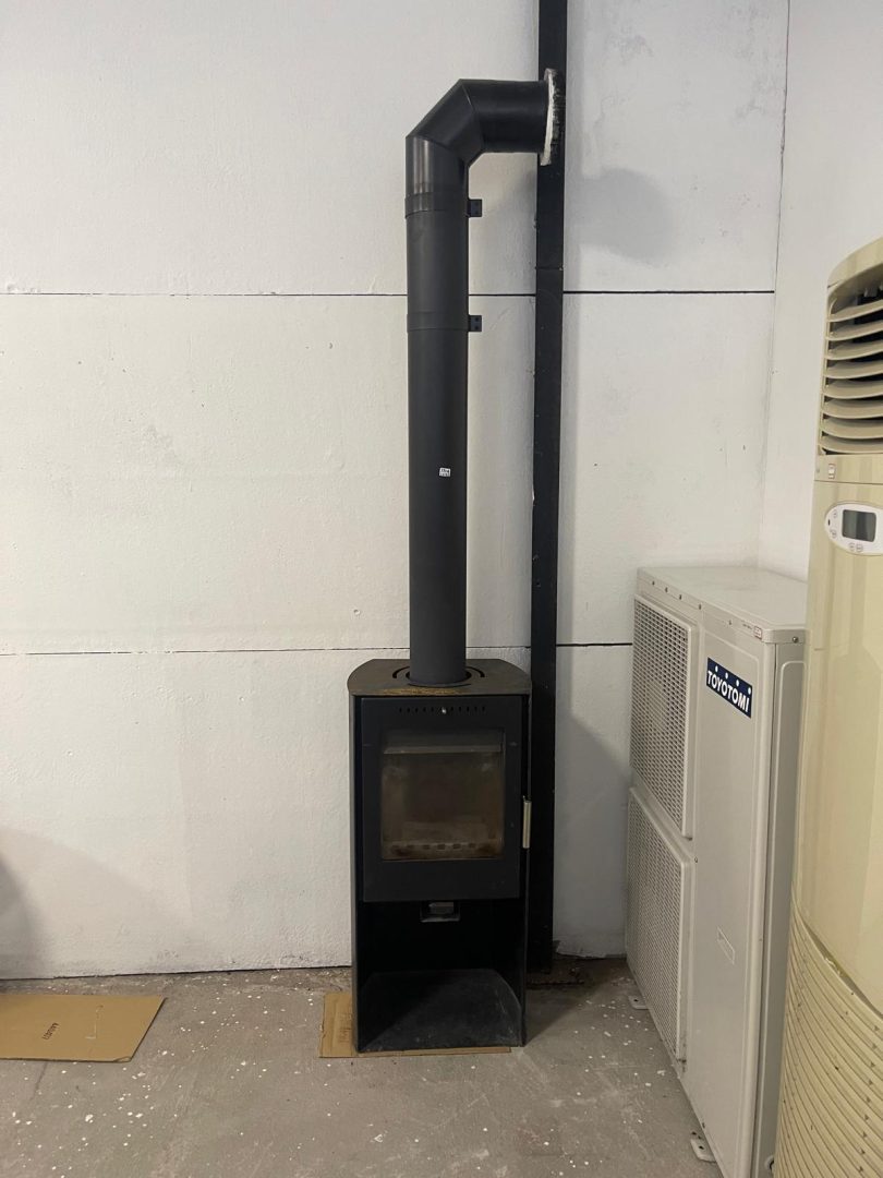 Stufa a legna usata S 3993 - immagine 3