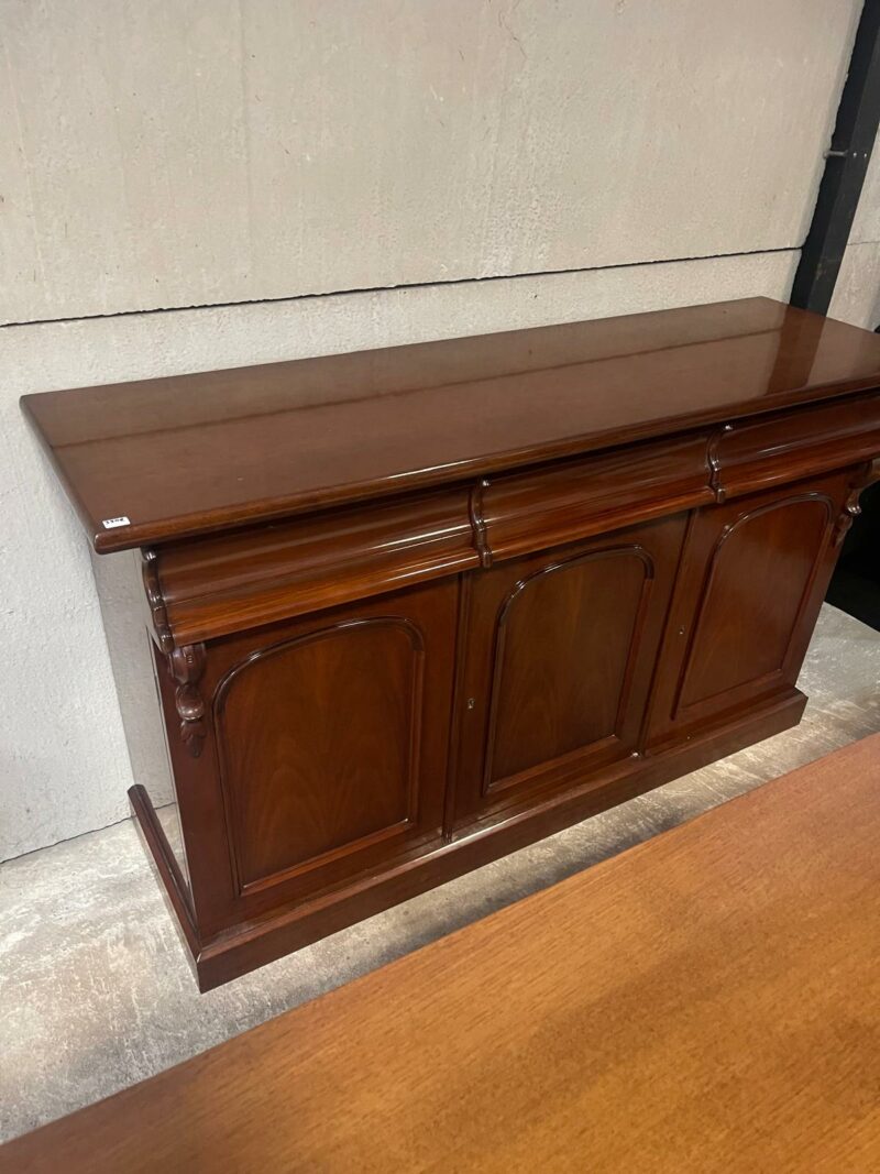 Credenza bassa C 124