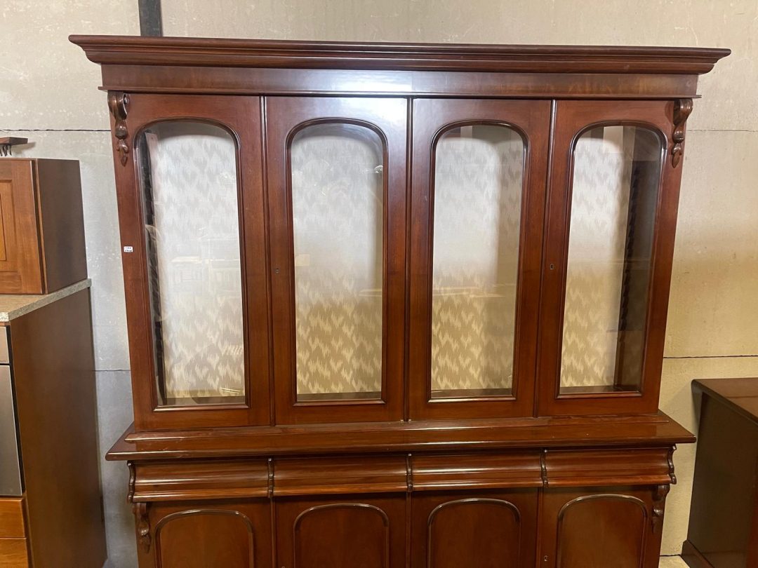 Credenza con vetrina C 126