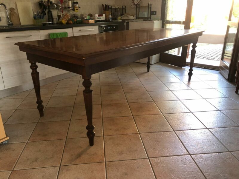 Tavolo tedesco fisso usato in legno massiccio C 131