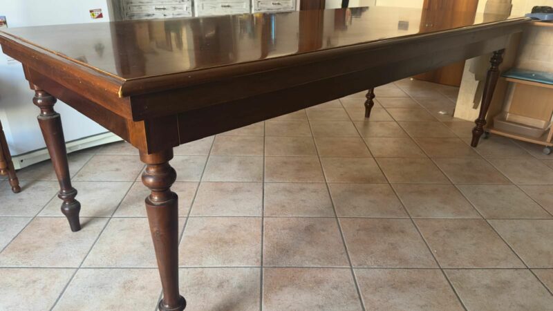 Tavolo tedesco fisso usato in legno massiccio C 131 - immagine 3