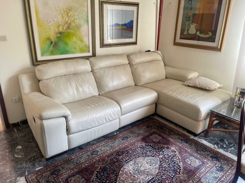 DIVANO IN PELLE BIANCO CON RECLAINER RELAX ELETTRICO  C 142