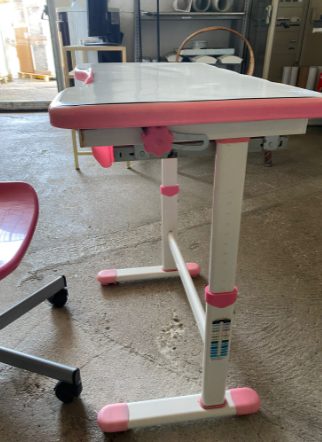 Banco e sedia per bambini rosa regolabili usato S 4581 - immagine 3