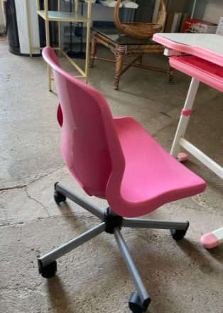 Banco e sedia per bambini rosa regolabili usato S 4581 - immagine 4