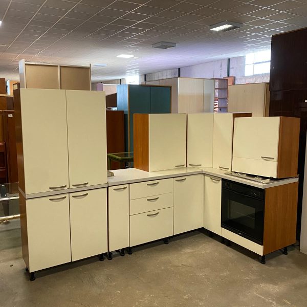 Mobile cucina completa di forno e piano cottura