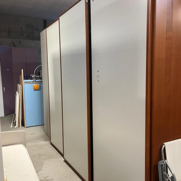 Armadio con 3 ante scorrevoli,Usato C 106 Art. 22