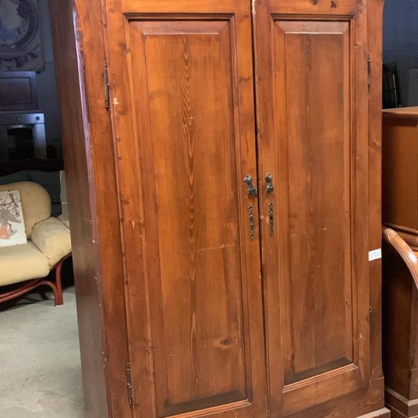 Armadio Usato a 2 ante in legno massiccio codice:431