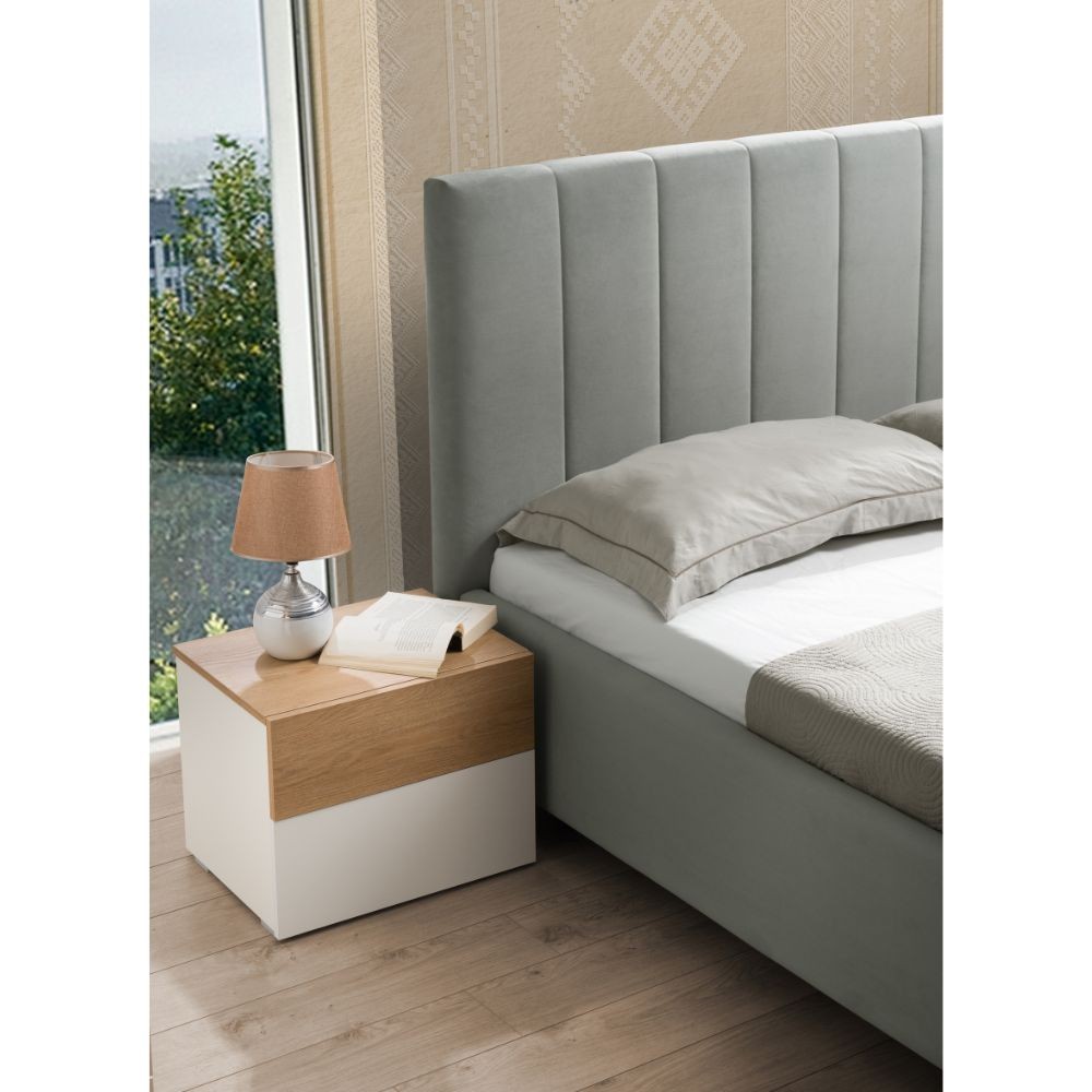 Camera da letto Amor con armadio 6 ante con specchio e letto imbottito con contenitore colore bianco e dettagli rovere - immagine 4