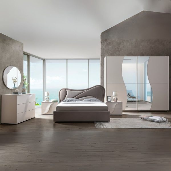 Camera da letto Blegina colore cashmere con armadio 2 ante scorrevoli e letto matrimoniale imbottito