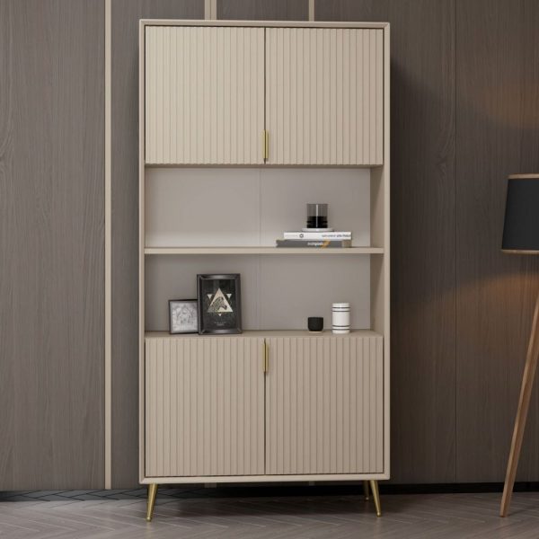 Credenza alta Kale con 4 ante effetto cannettato e 2 nicchie a giorno colore cashmere