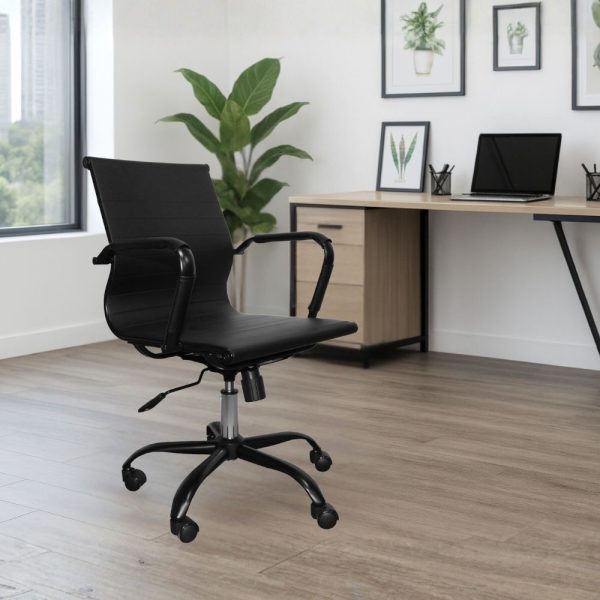 Poltrona da ufficio NuviaS con schienale basso colore nero