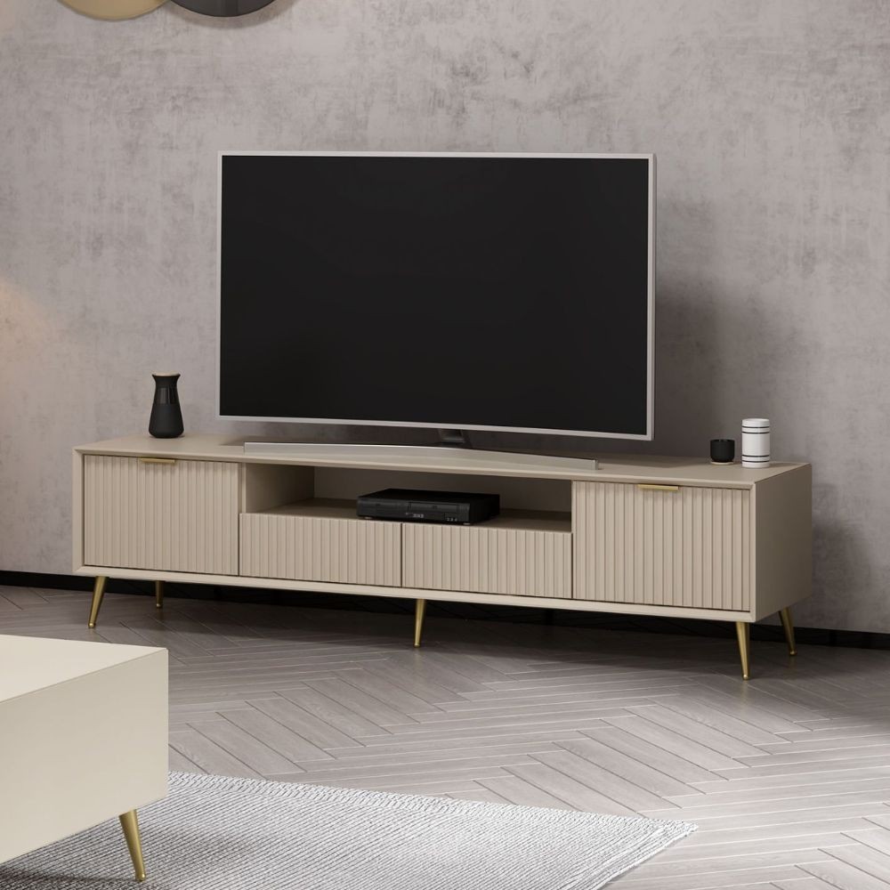 Porta tv Kale con 4 ante effetto cannettato e nicchia a giorno colore cashmere con maniglie e piedini oro - immagine 3