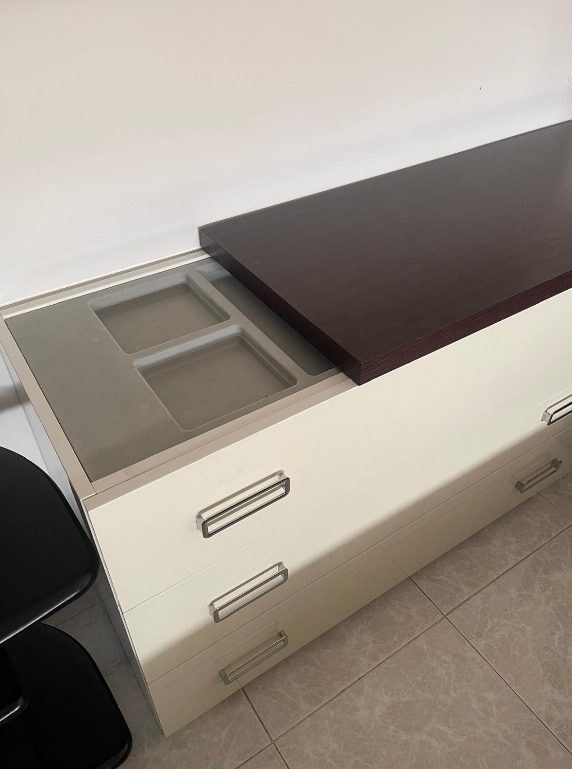 Camera da letto completa di letto matrimoniale, armadio 2 ante scorrevoli, comò, 2 comodini 2 codice: 3296 - immagine 2