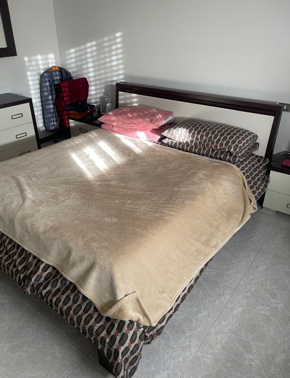 Camera da letto completa di letto matrimoniale, armadio 2 ante scorrevoli, comò, 2 comodini 2 codice: 3296 - immagine 5