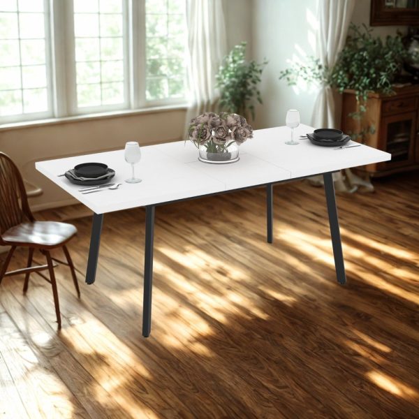 Tavolo allungabile Lini piano bianco effetto frassinato e gambe in metallo nero