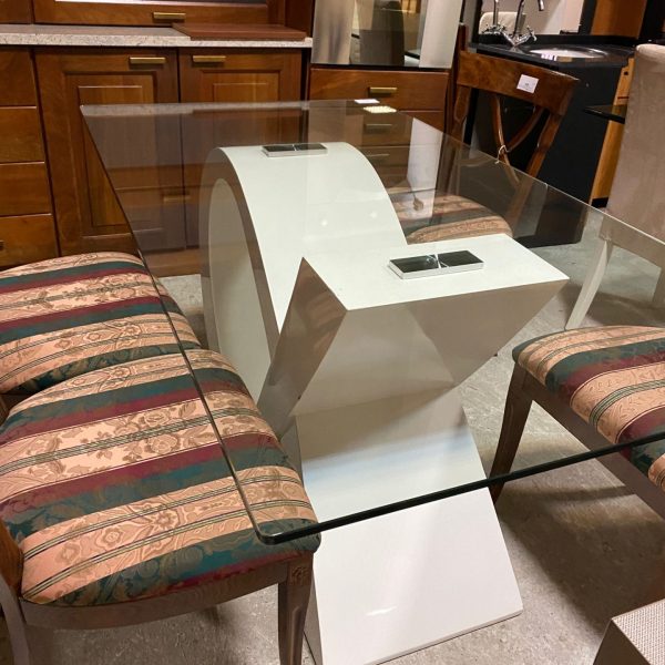 Tavolo con piano in vetro codice: 508/U + servizio di consegna