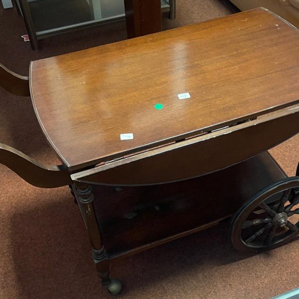 Mobile Carrello In Legno Con Le Ruote usato 63